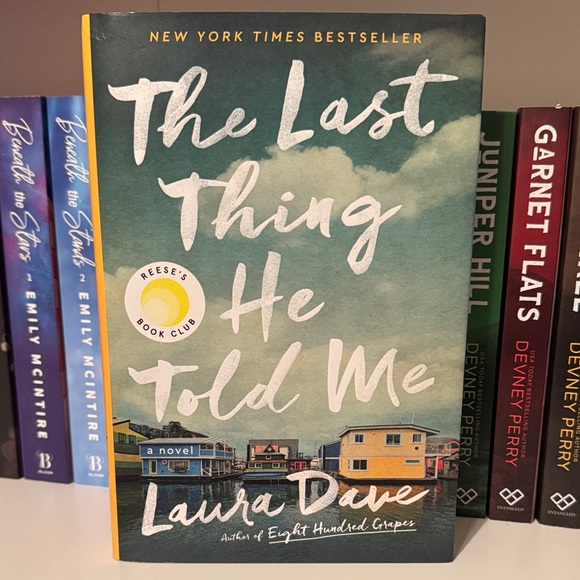 Other - The Last Thing He Told Me Book